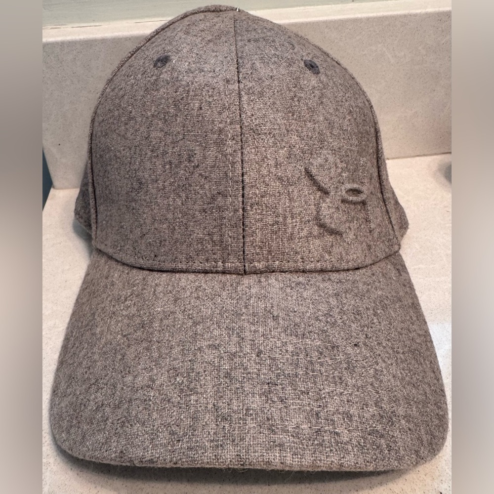 Under Armour Heather Gray Baseball Hat